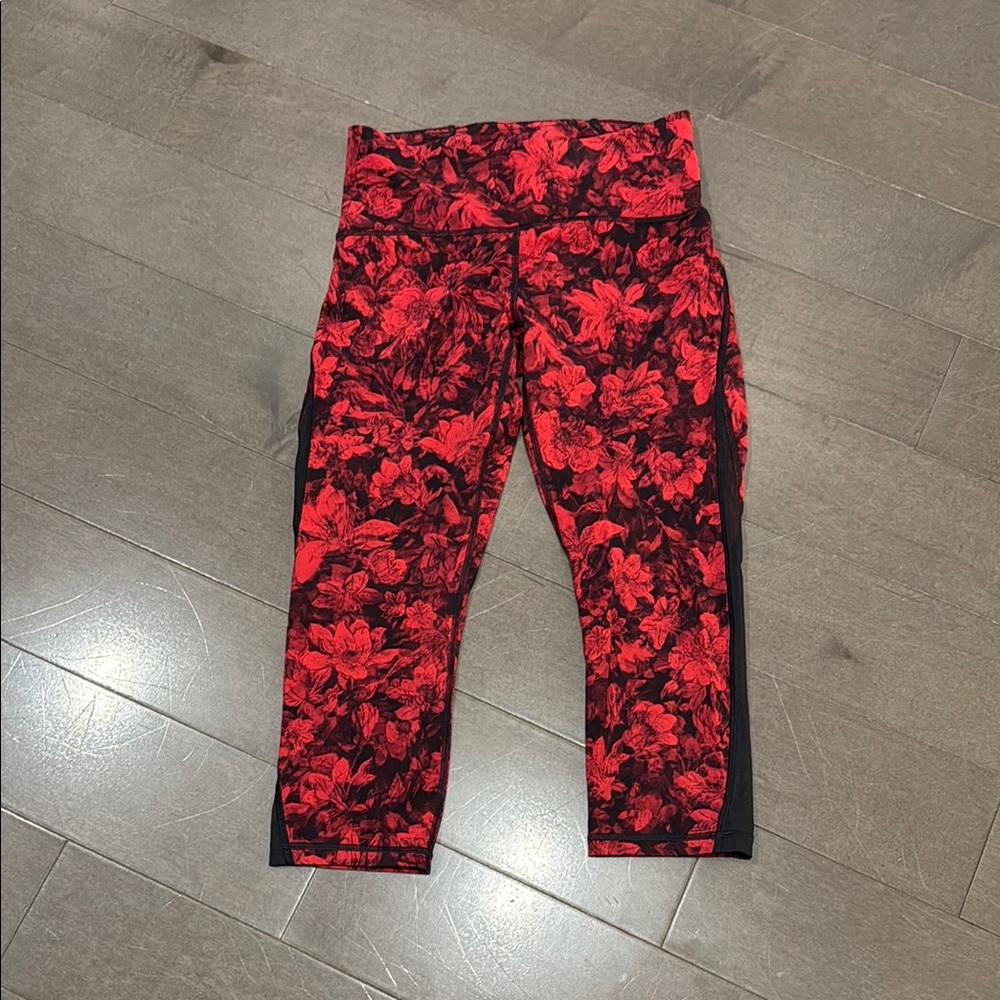 Lululemon Athletica Sz 8 Red and Black Leggings High Waist, sheer black sides